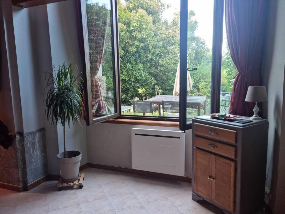 Chateau D'Uriage - Duplex Avec Terrasse Privative Saint-Martin-dʼUriage Dış mekan fotoğraf